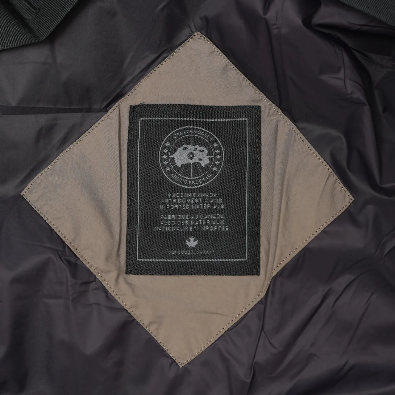 P820 ​​Khaki CanadaGoose Canada Goose Ouyang Nana second generation same style down jacket Size: XS-2XL